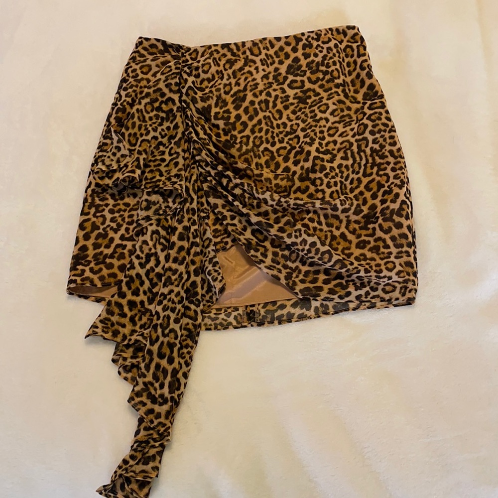 Lovers & Friends Ginny Cheetah Skirt Sz. S - Picture 4 of 9